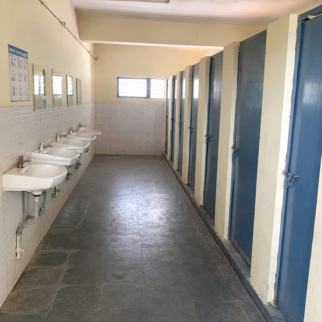 Clean & Hygienic Washrooms